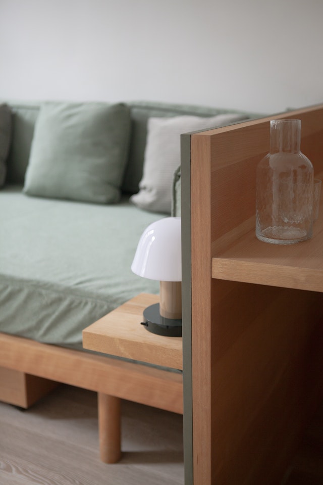 Neybor_Louise_Bedroom_details